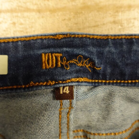 Kut from the Kloth Boyfriend Jeans - Size 14 - Medium Wash - Picture 3 of 13